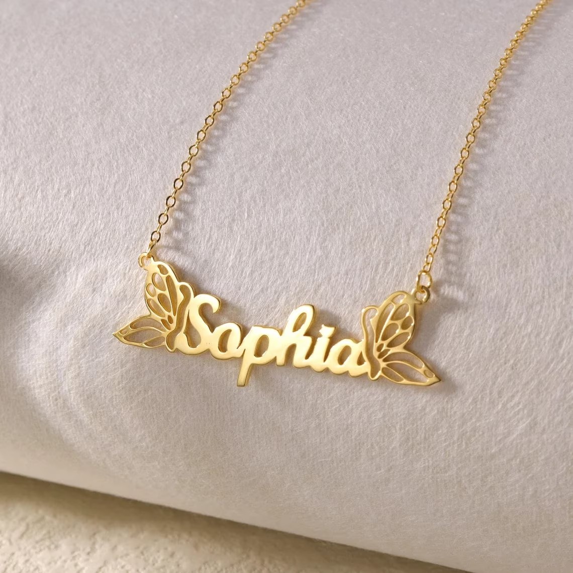 Jewelry Making For Kids - Collar con nombre de mariposa personalizado